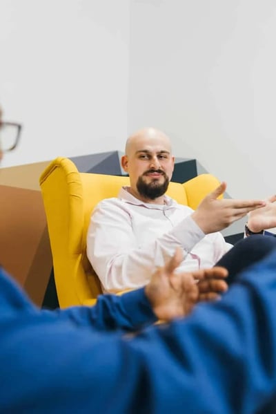 Joseph-explaining-Scrum-scaled (2)